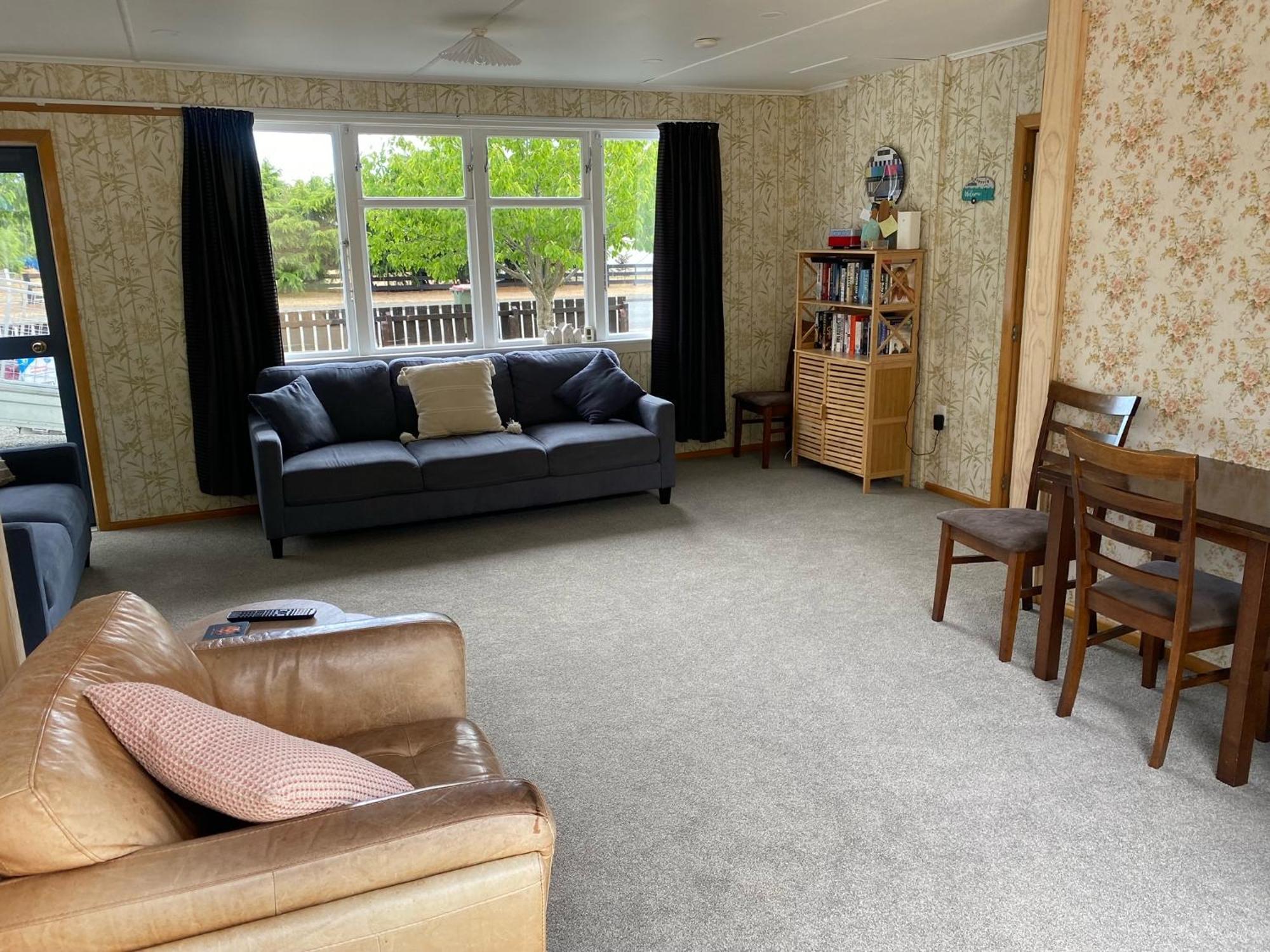 Cosy 1960'S Kiwi Holiday House โอมารามา ภายนอก รูปภาพ